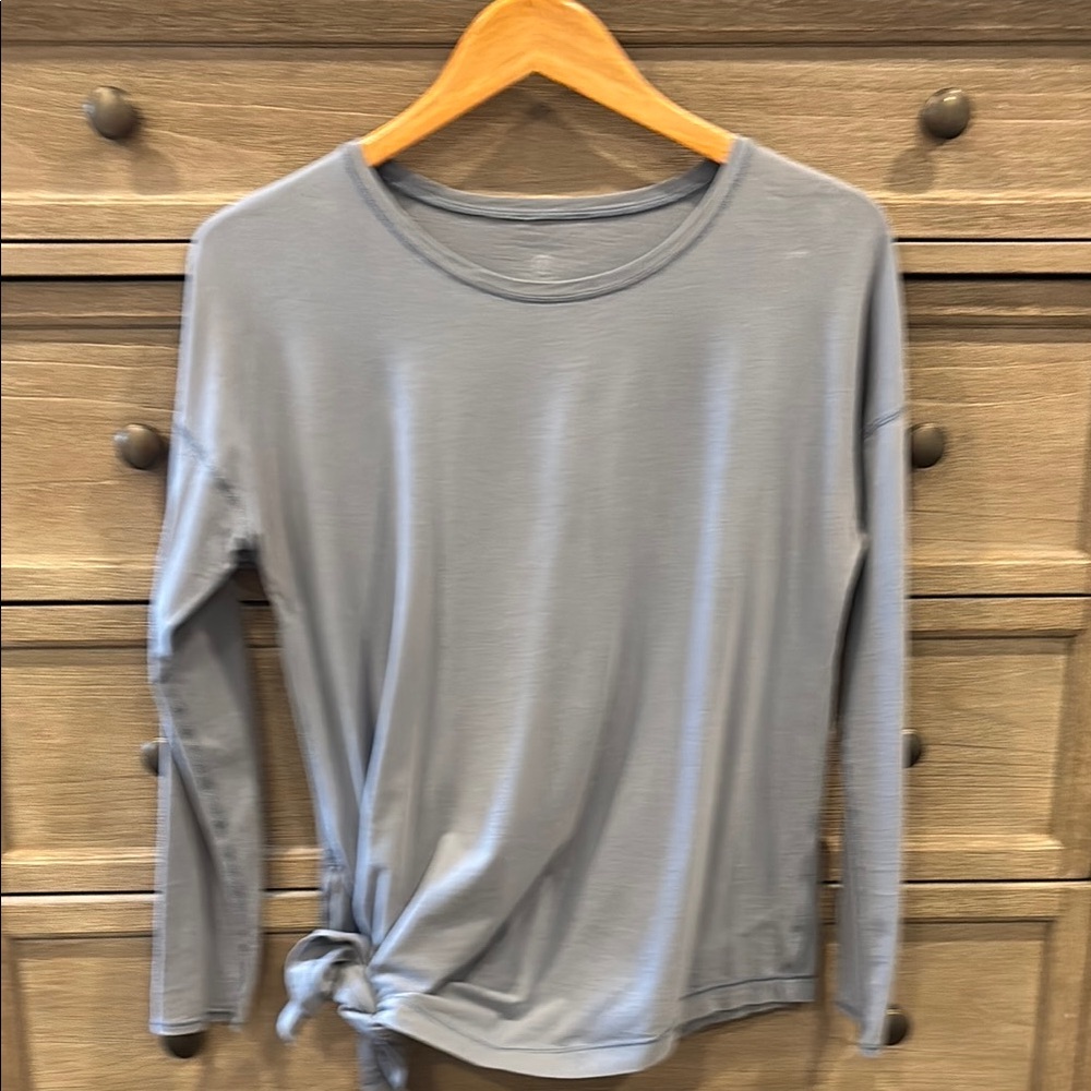 Lululemon Long Sleeve Women's Top
